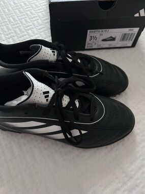 Adidas unisex Kids Black and White Soccer Turf Shoes